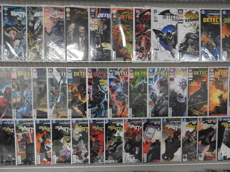 Huge Lot of 140+ Comics W/ Batman! Average VF+ Condition!