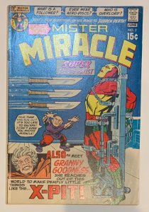 (1971) MISTER MIRACLE #2! 1st Appearance of GRANNY GOODNESS!