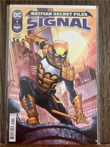 Batman Secret Files: The Signal (2021)