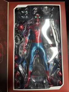 Spider-Man Spider Armor MKIV Suit Hot Toys
