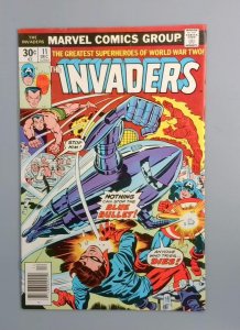 The Invaders #11, FN 1st Blue Bullet Marvel Comics 1977 JR1
