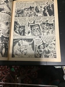 Shock #9 (1970) vampire master! Decapitated head cover! FN- Strangulation! Wow!