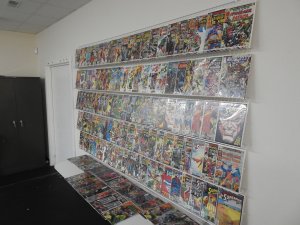 Huge Lot 140+ Comics W/ Superman, Spider-Man, Hulk +More! Avg. VF-