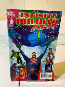 DCU Infinite Holiday Special (2007)  F/VF