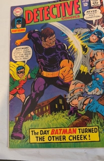 Detective Comics #370 (1967) Batman turns the other cheek