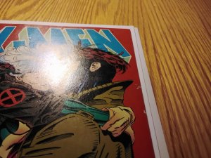 X-Men #24 Newsstand Edition (1993) Rogue Gambit