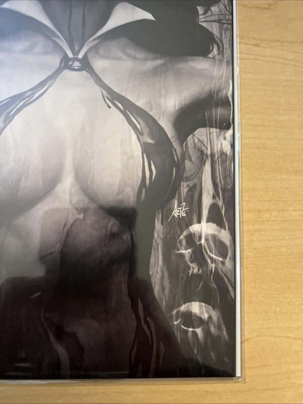 VAMPIRELLA #2 ARTGERM 1:50 NOIR VIRGIN VARIANT NM