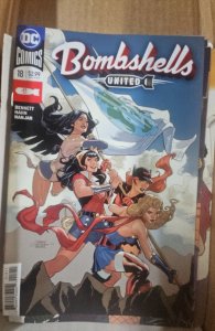 Bombshells: United #18 (2018)