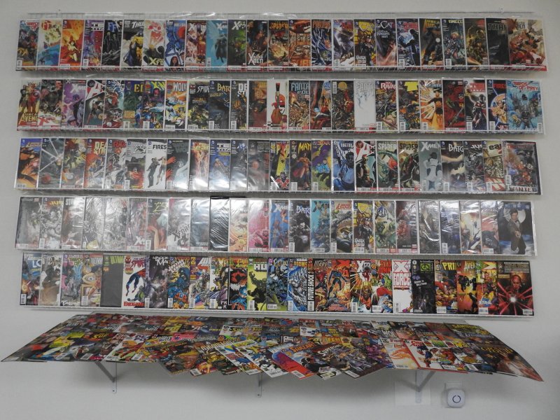 Huge Lot 180+Comics W/X-Men, Hulk, Deathstroke, Spidey+ Avg VF+ Condition!