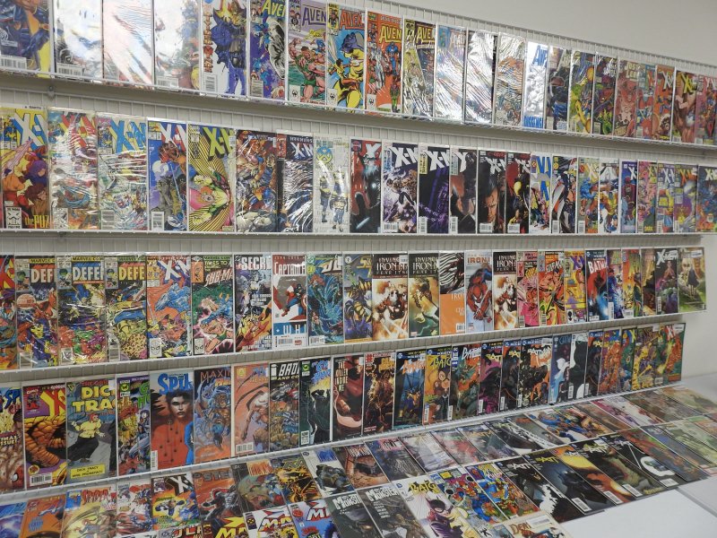 Huge Lot 140+ Comics W/ X-Men, Avengers, Batman, +More AVG VF-