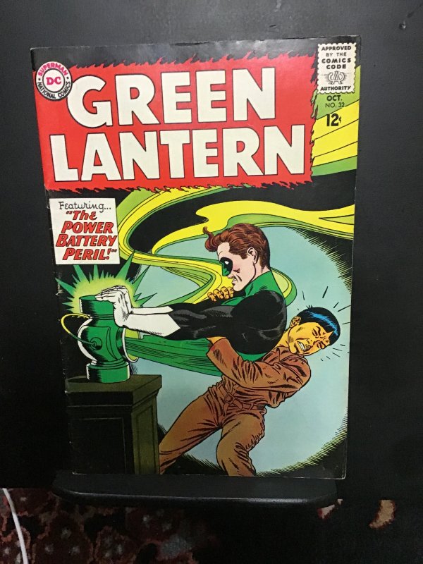 Green Lantern #32 (1964)  High-grade Power Battery Peril! VF/NM Pie Face cover!