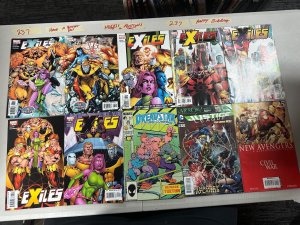 Lot of 10 Comic Lot (see pictures) 237-20