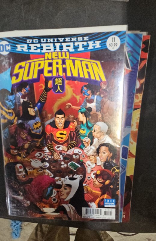 New Super-Man #11 Variant Cover (2017)
