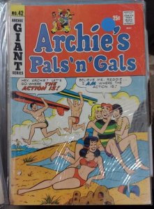 ARCHIE'S PALS N GALS   # 42  1967  ARCHIE'S GIANT SERIES  BETTY VERONICA JUGHEAD