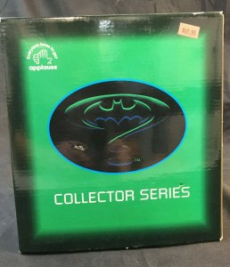 BATMAN FOREVER DIORAMA BATMAN VS THE RIDDLER 1398/5000 