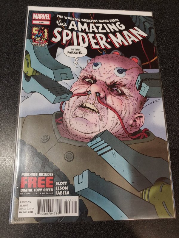 Amazing Spiderman #698 (2013) : Key Issue: Spidey and Doc Ock, 1st Print