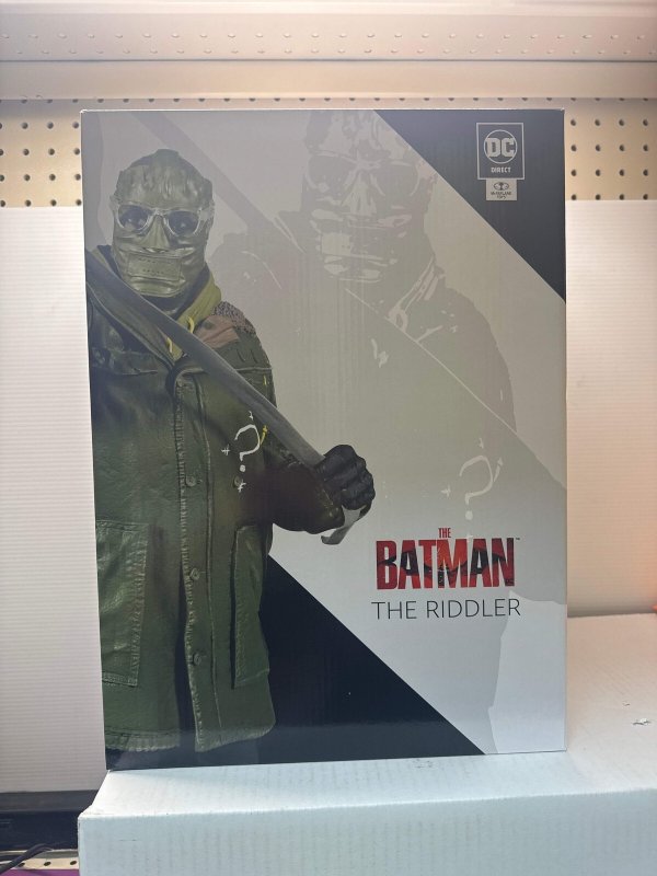 The Batman Movie Riddler 1:6 Scale Resin Statue
