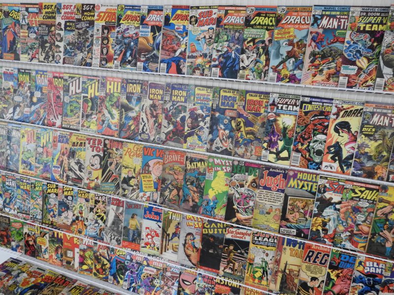 Huge Lot Silver/Bronze Comics W/ Hulk, Avengers, Dracula, Thor, Sub-Mariner+MORE