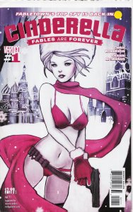 Cinderella: Fables are Forever #1 (2011) Cinderella