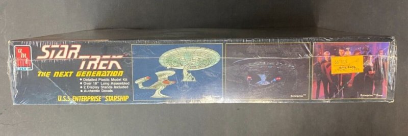 Star Trek The Next Generation U.S.S. Enterprise Starship Model Kit AMT Sealed