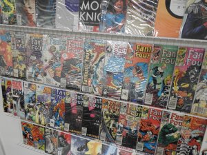 Huge Lot 110+ Comics W/ Fantastic Four, Marvel Universe, Moon Knight+ Avg VF-!!