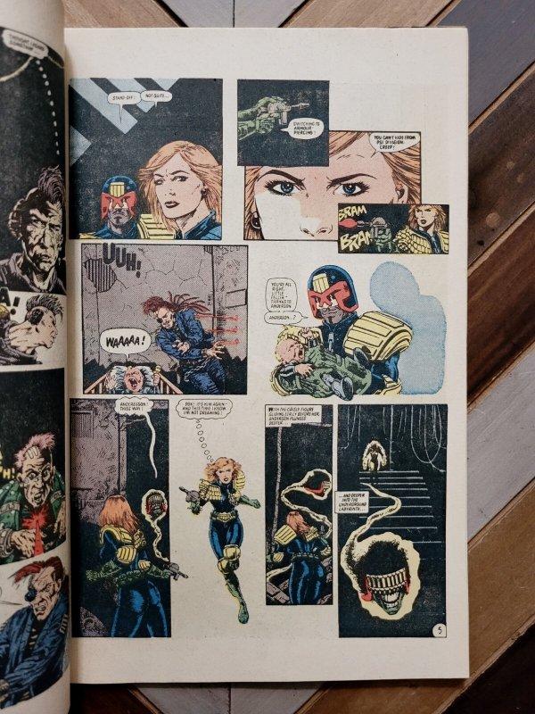 2000 A.D. Monthly #1 Vol. 2 (1986 Eagle Comics) 5.0 ft JUDGE DREDD + Alan Moore