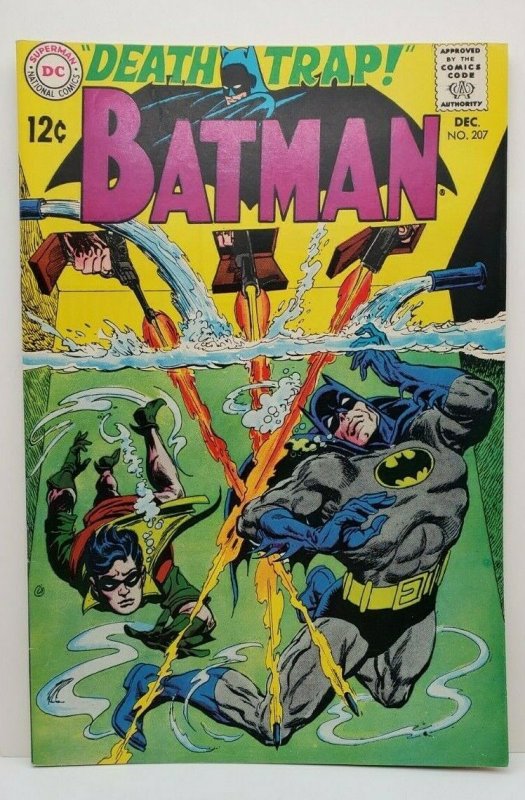 1968 Batman #207 DEATH TRAP DC Comics ORIGINAL VINTAGE | Comic Books -  Silver Age, DC Comics, Batman, Superhero / HipComic