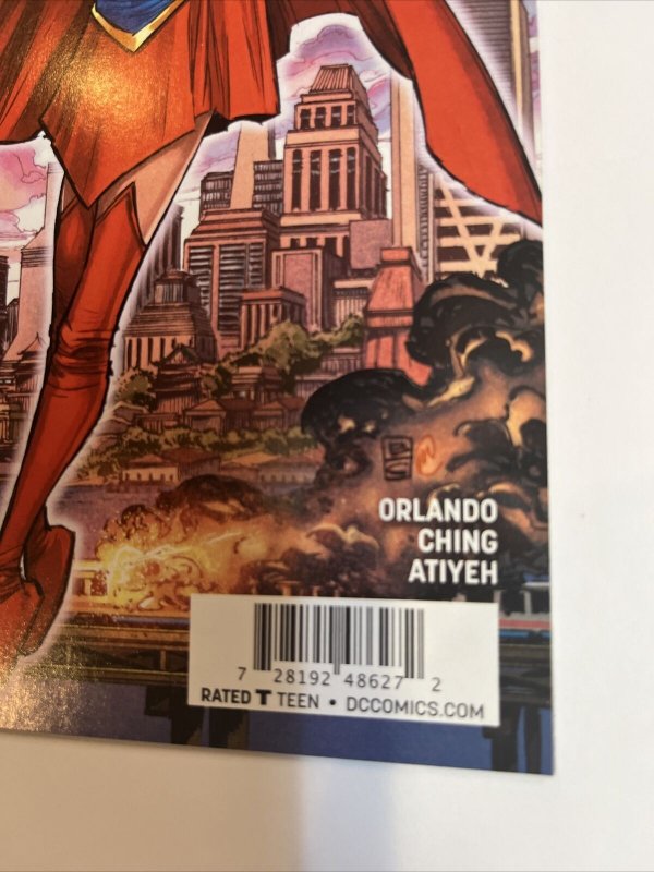 Supergirl (2017) # 1 (NM) Wall-Mart Variant