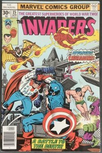Invaders #15 (1977, Marvel) Invaders vs. Crusaders. VF+