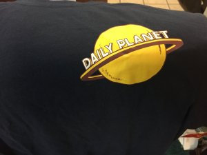 Daily Planet kids XS t-shirt