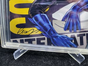 Hellchild #5 - Signed Elias Chatzoudis/SDCC Cosplay Exc - CBCS 9.8 - 2016