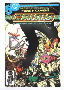 Crisis on Infinite Earths   #2, NM- (Actual scan)