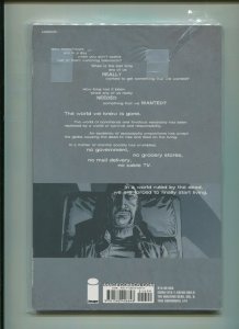 THE WALKING DEAD #6 (9.2) THIS SORROWFUL LIFE!! 2006