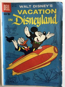 Walt Disney’s Vacation In Disneyland FC 1025 Barks,see photos