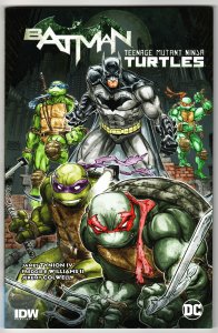 Batman/Teenage Mutant Ninja Turtles Trade Paperback ITC227