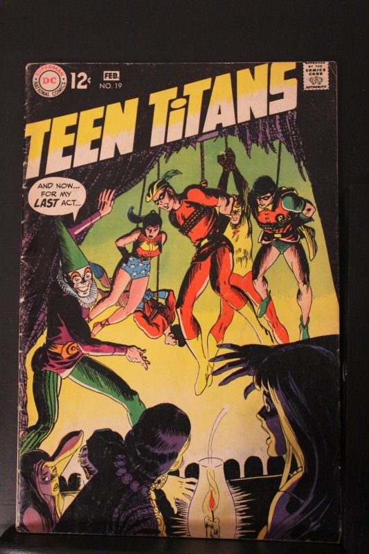 Teen Titans #19 (1969) Mid-High-Grade FN/VF 1st Punch! Nice black cover!