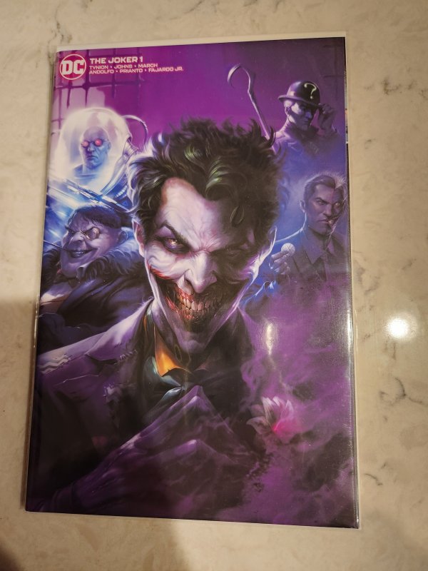 JOKER #1 - EXCLUSIVE VIRGIN VARIANT - FRANCESCO MATTINA COMIC KINGDOM