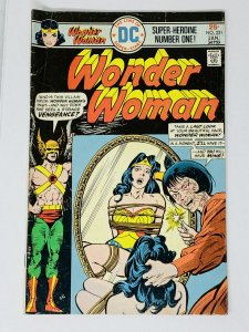 Wonder Woman #221 (1976) YE20