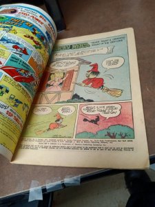 Wacky Witch #1 Gold Key Bronze Age! Classic cartoon 1st comics appearance? 1971