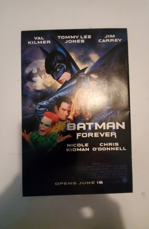 Detective Comics #687 (1995) NM DC Comic Book J742