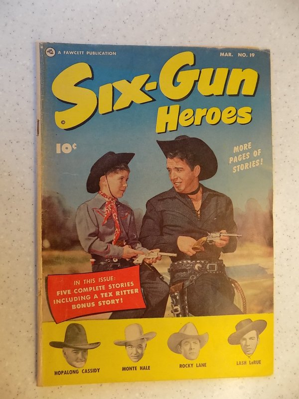 SIX-GUN HEROES # 19 GOLDEN AGE WESTERN HOPALONG LANE LARUE