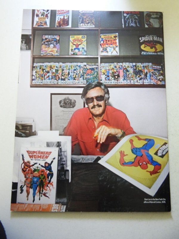 Stan Lee: A Life of Marvel Entertainment Weekly Commemorative Edition VF Cond