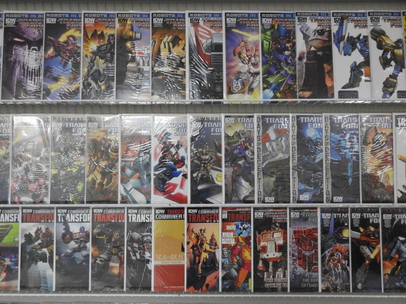 Huge Lot 150+ Comics ALL IDW TRANSFORMERS COMICS!!!!! Awesome NM- Avg Condition!