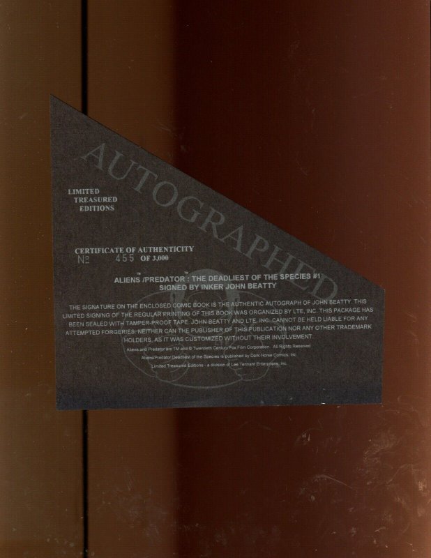 Aliens/Predator #1 - SIGNED BY JOHN BEATTY/W COA! (9.0/9.2) 1993