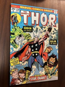 Thor #239 FN+ 1st Team Appearance Heliopians (Marvel 1975)
