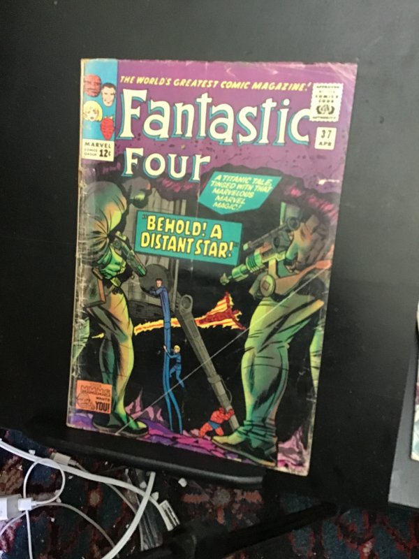Fantastic Four #37 (1965) Super Skrull key! VG+ Affordable grade! Kirby art!