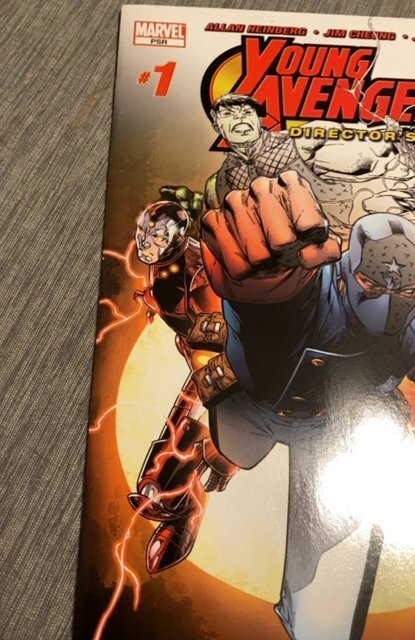 Young Avengers #1 Directors Cut ? 1st App Kate Bishop Hulkling VF/NM copy!!