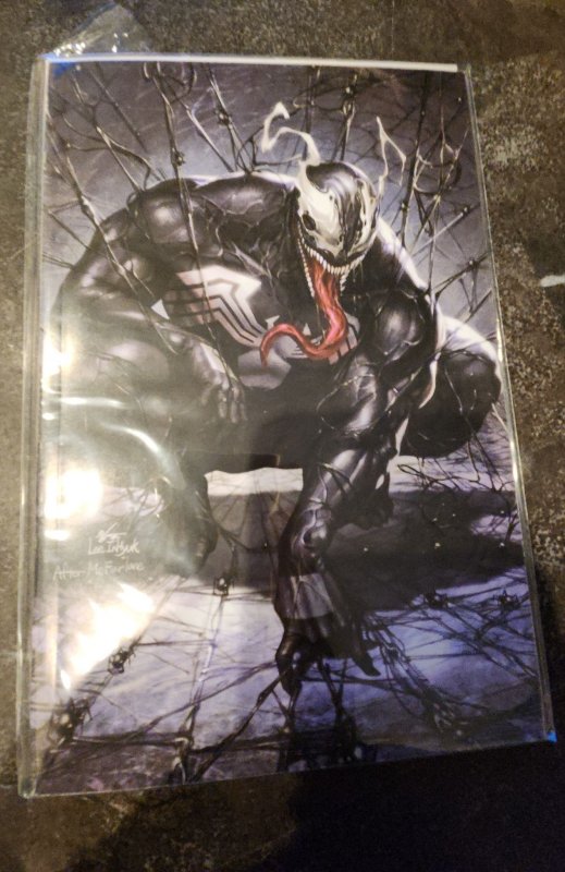 Venom #35 (2021) comicxposure virgin variant