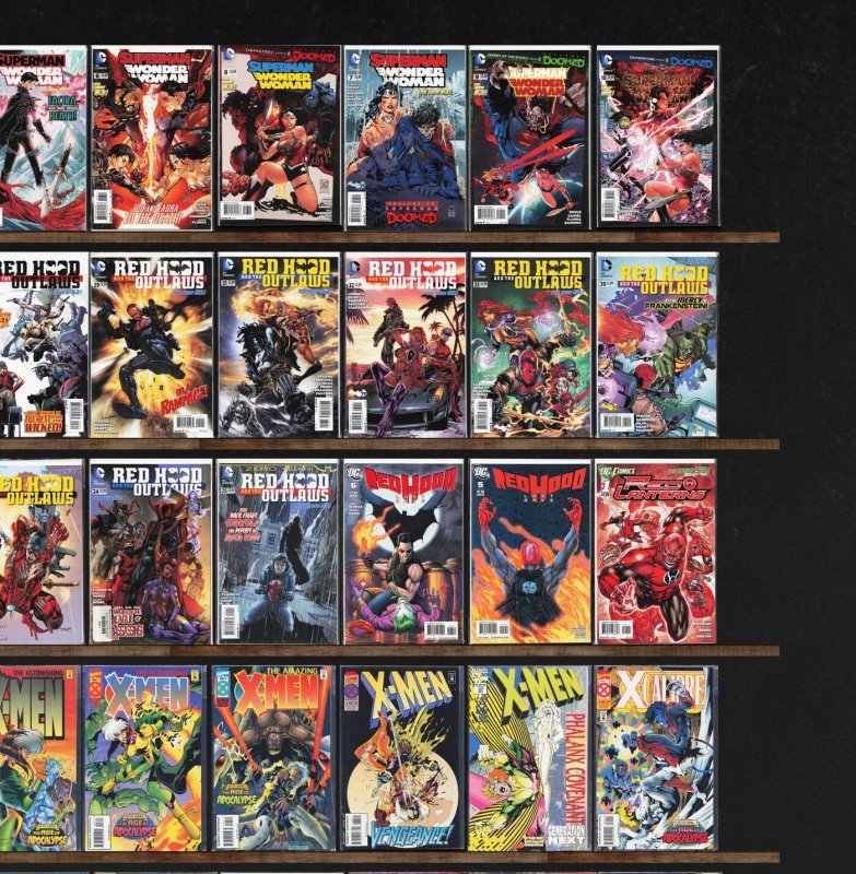 Huge Lot 150+ Comics with Superman/Wonder Woman, Talon, Red Robin & More!