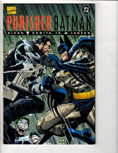 Punisher Batman Marvel DC Comics Graphic Novel Comic Book Gotham Joker Robin TD6